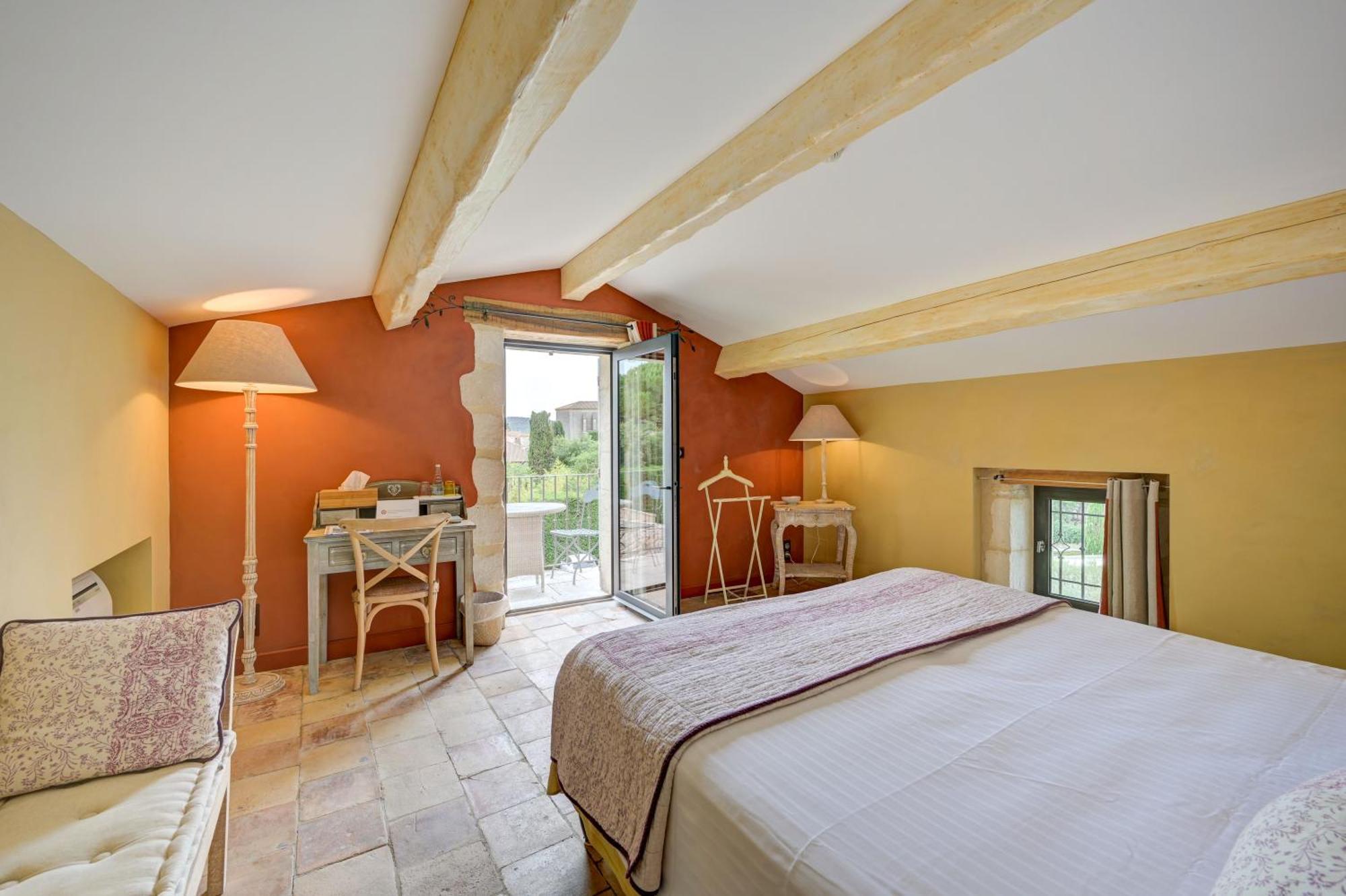 La Belle Vie Hotel Saint-Hilaire-dʼOzilhan Екстериор снимка