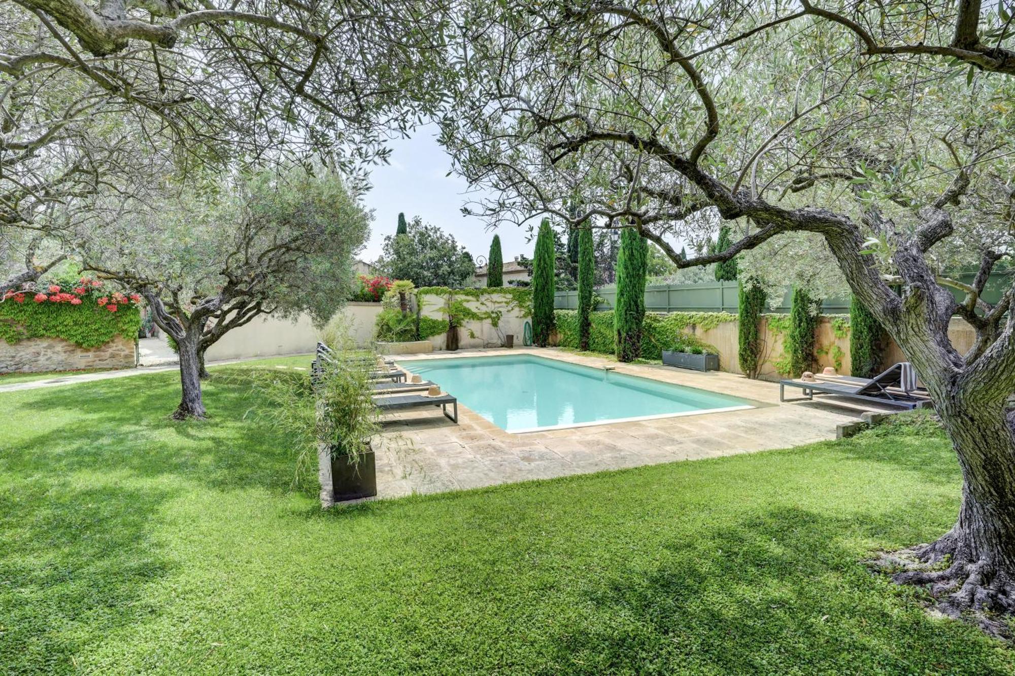 La Belle Vie Hotel Saint-Hilaire-dʼOzilhan Екстериор снимка