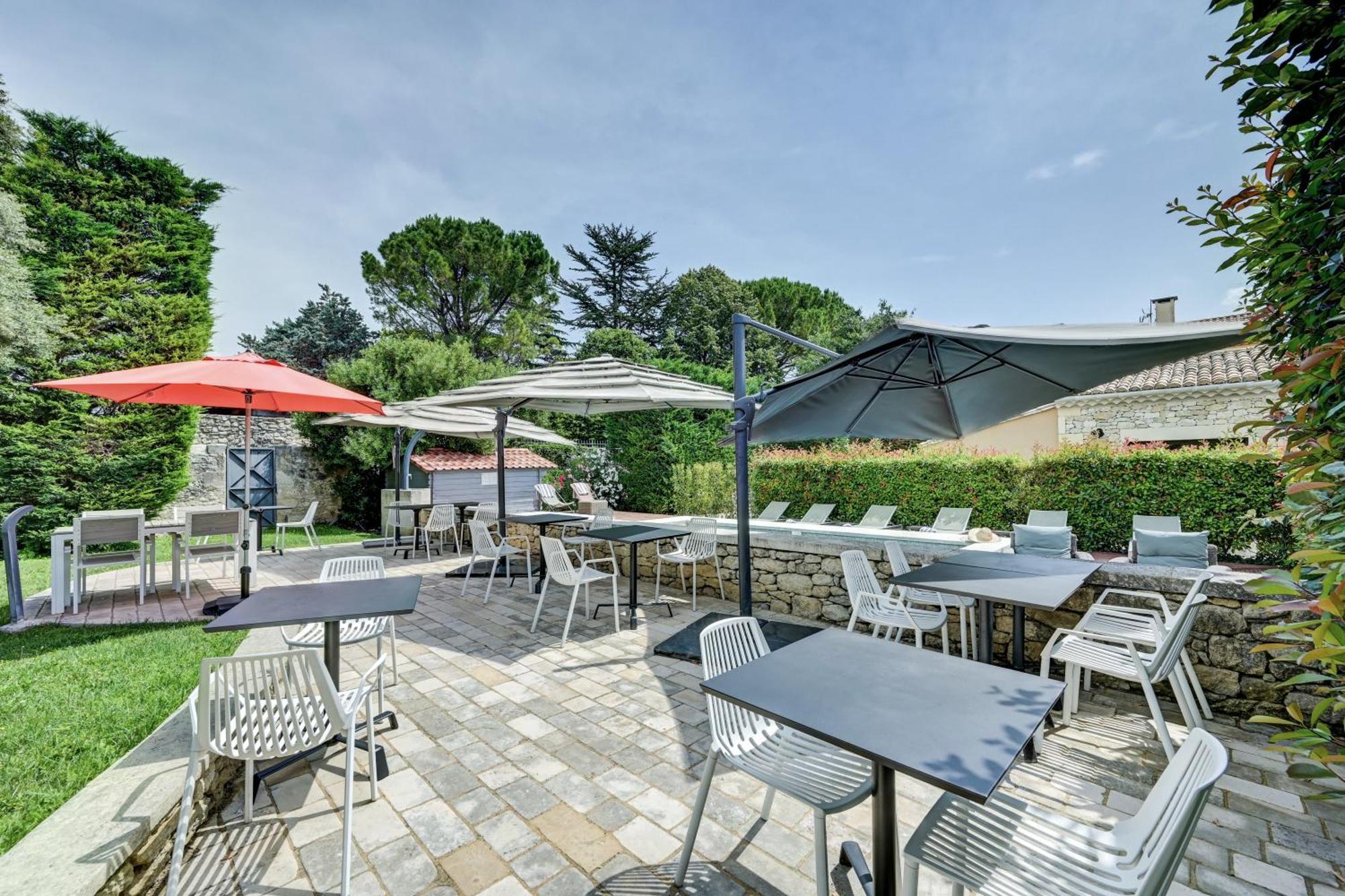 La Belle Vie Hotel Saint-Hilaire-dʼOzilhan Екстериор снимка