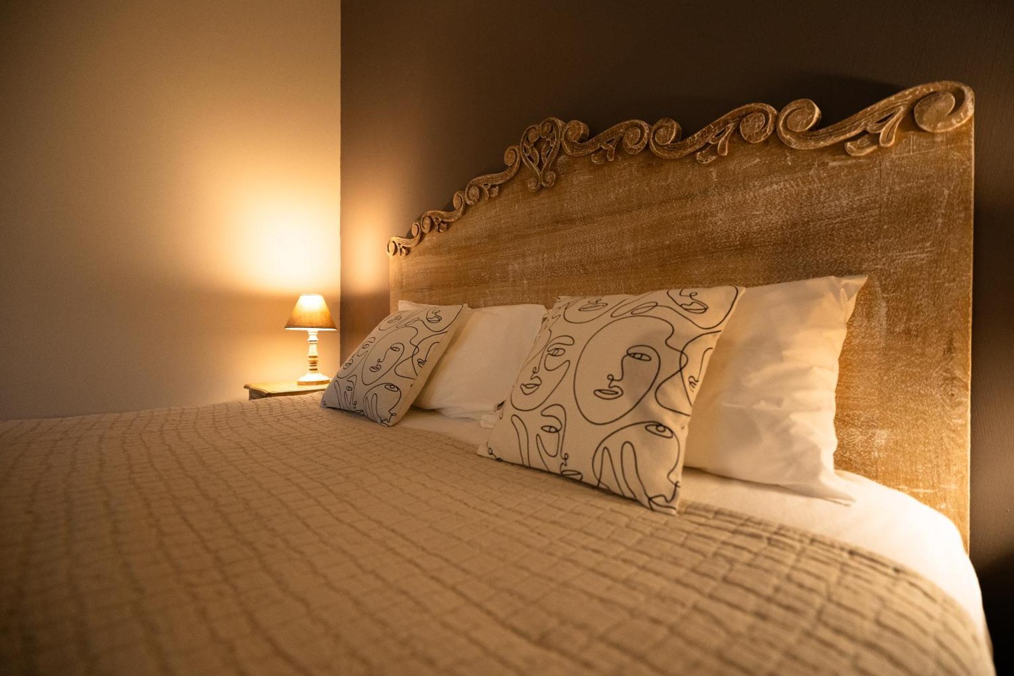 La Belle Vie Hotel Saint-Hilaire-dʼOzilhan Екстериор снимка